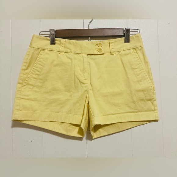 Vineyard Vines Pants - Vineyard Vines Everyday Chino Shorts 3.5” Pastel Yellow Size 0/29”W